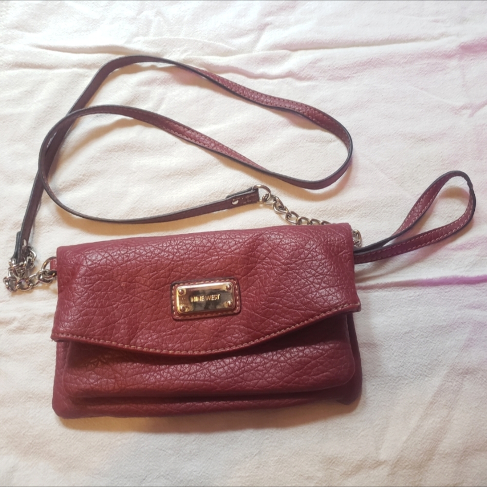 Shoulder Purse - Nine West - Burgundy